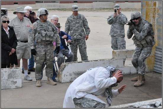 120th Infantry Brigade hosts UT-Austin continuing education group