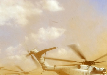 Marine Super Stallions deliver food, water to Ethiopia