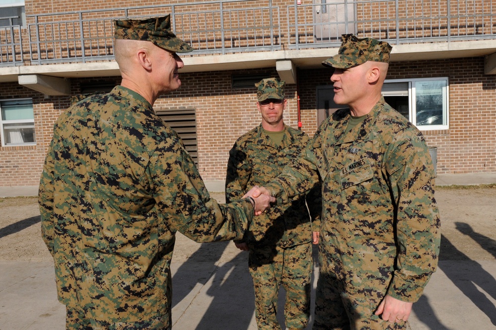 Barrett visits Camp Lejeune