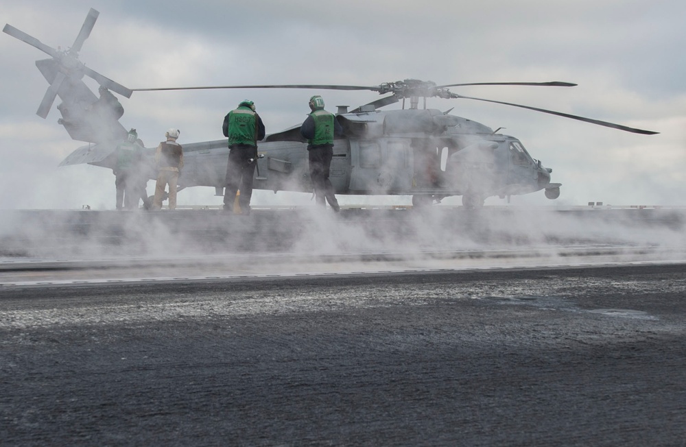 MH-60S Sea Hawk preflight check