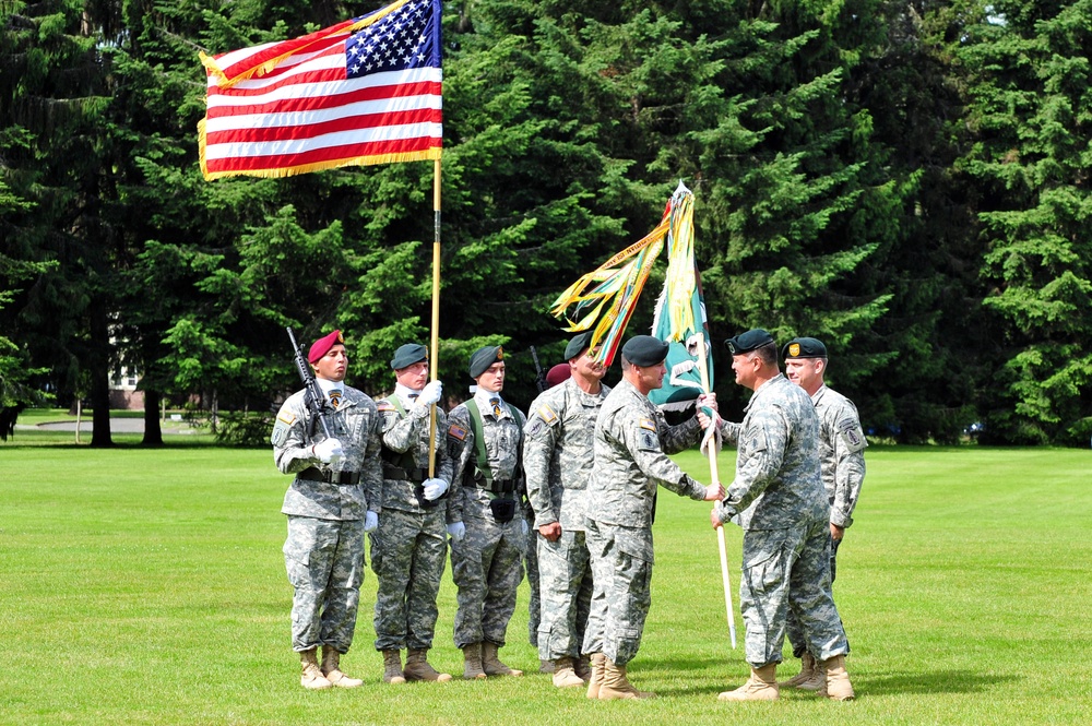 1st Special Forces Group (Airborne) change of command