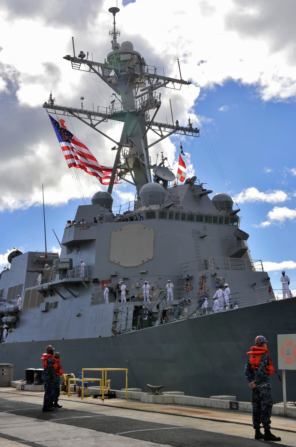 USS Halsey arrives in Pearl Harbbor