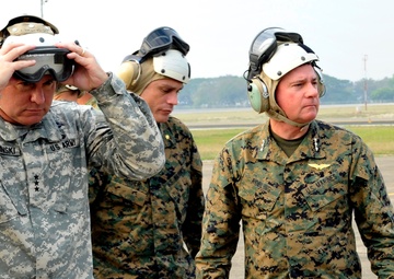 Ospreys transport US military leaders to CALFEX