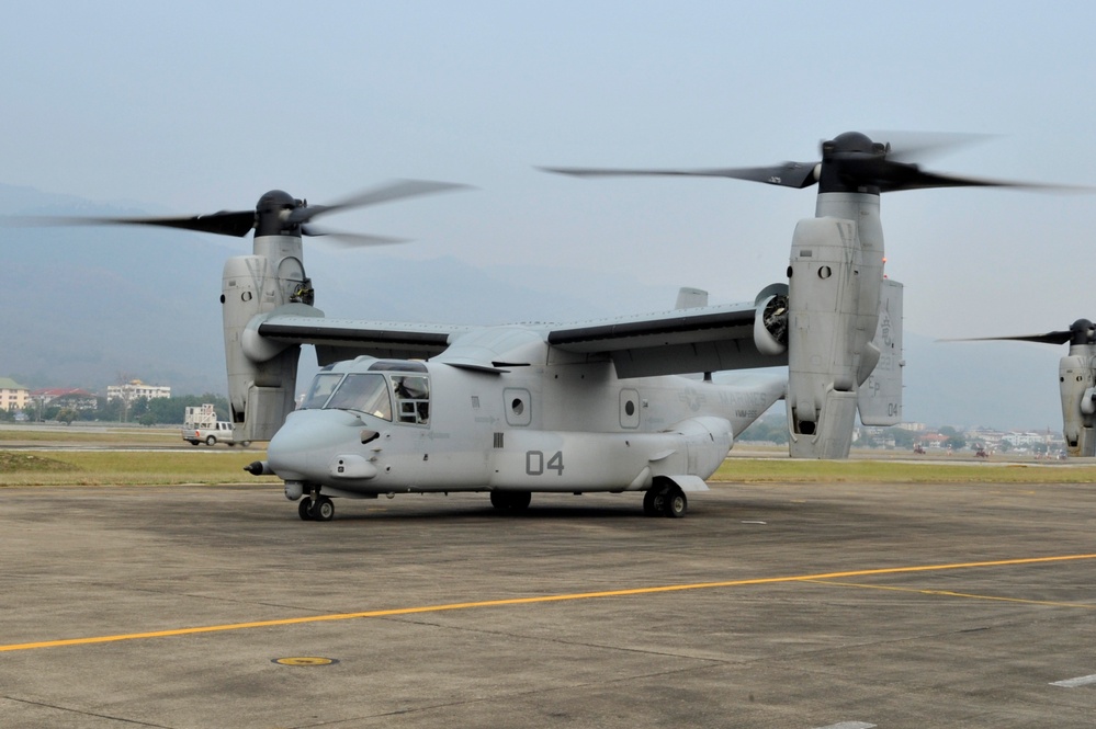 Ospreys transport US military leaders to CALFEX