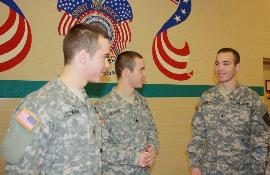 Heads spin with transportation triplet soldiers