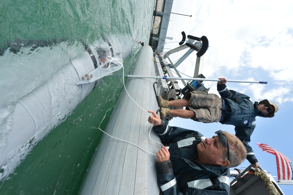 Underwater unmanned vehicle