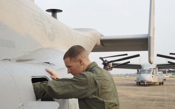 Osprey crew preps for flight