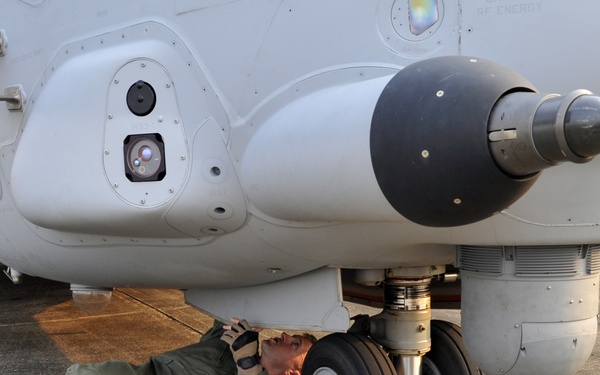 Osprey crew preps for flight