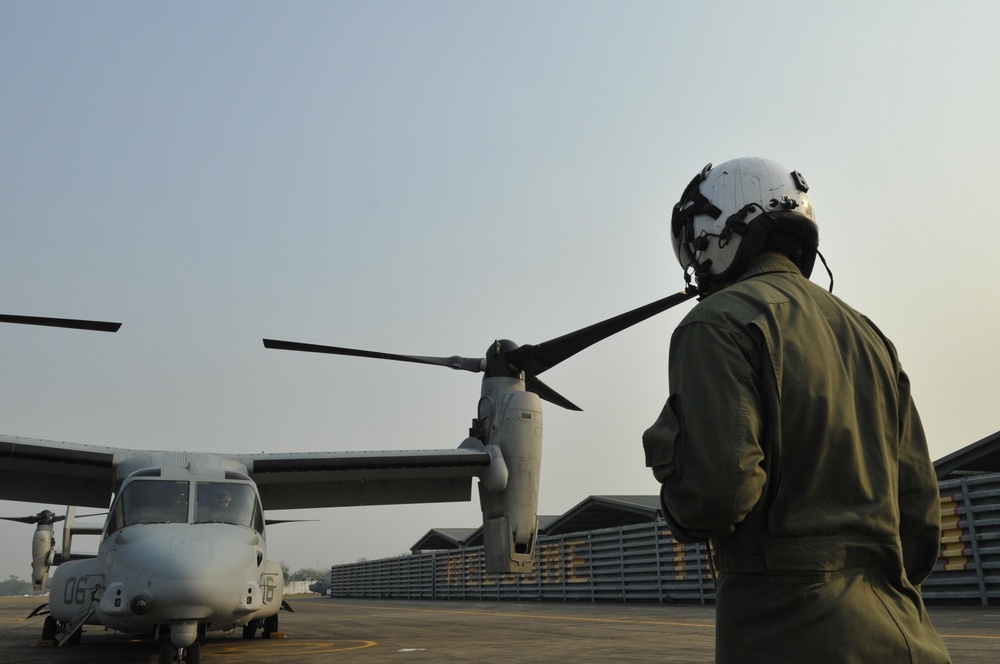 Osprey crew preps for flight