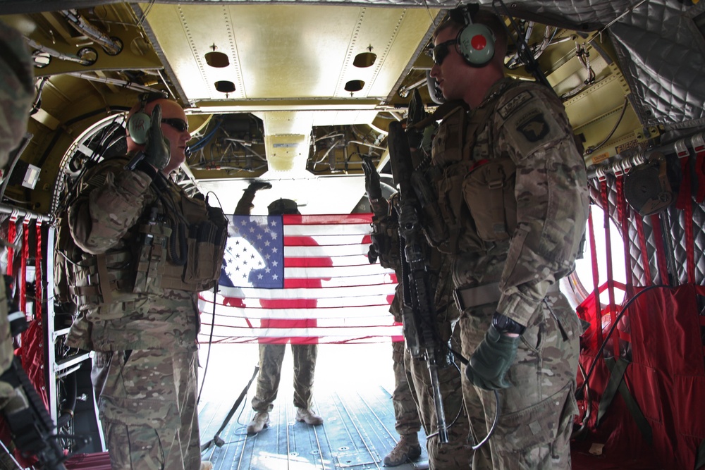 C Company, 2-327 Infantry re-enlistment in CH-47 Chinook