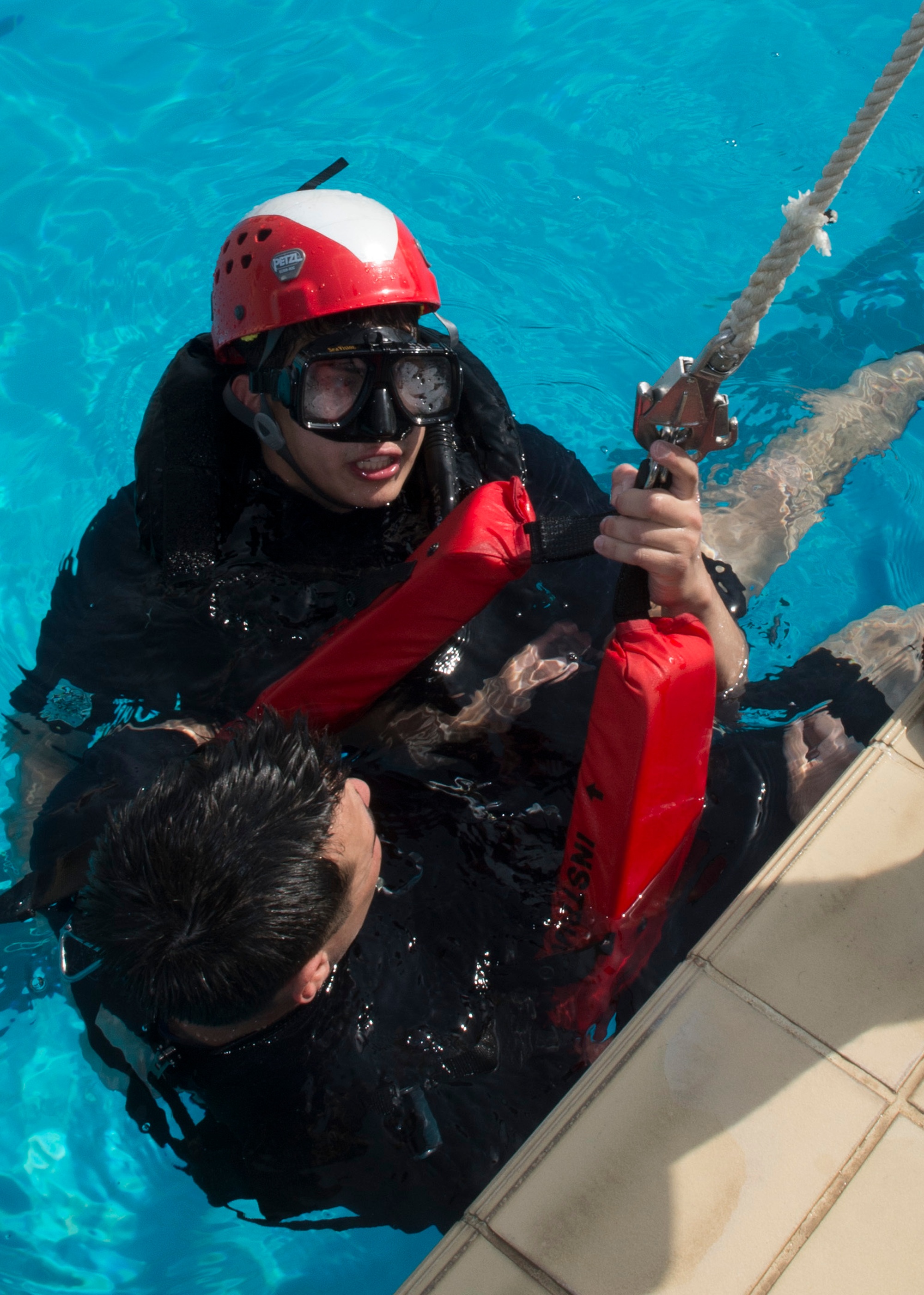 search and rescue diver training