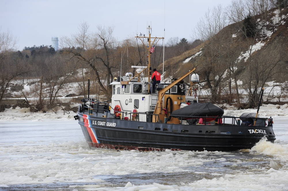 Coast Guard Cutter Shackle and Tackle break ice on the Penobscot River