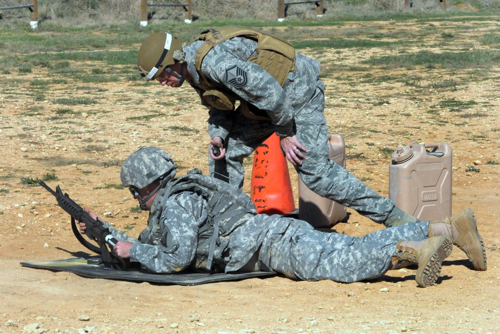 Texas Army, Air Guard battle in 1st joint Best Warrior Competition