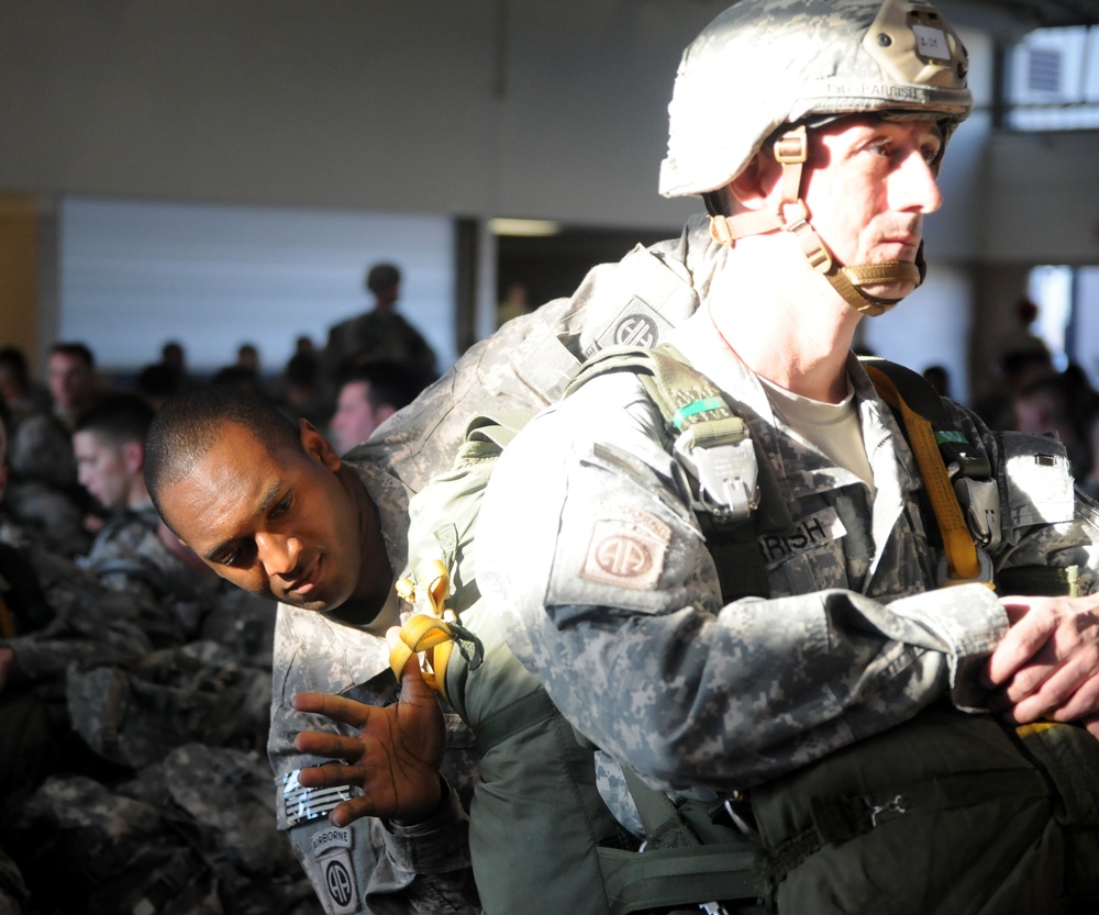 Fury brigade conducts nighttime airborne ops during tactical exercise