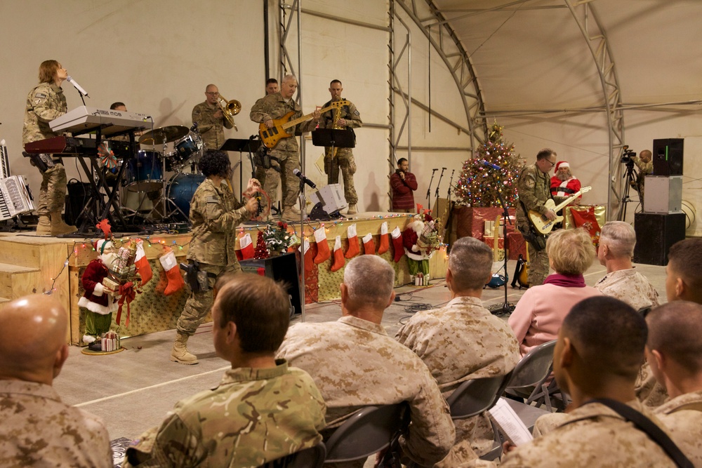 Marine Corps commandant spends holiday in Afghanistan