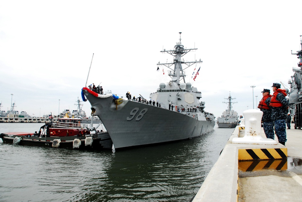 USS Forrest Sherman sailors return home