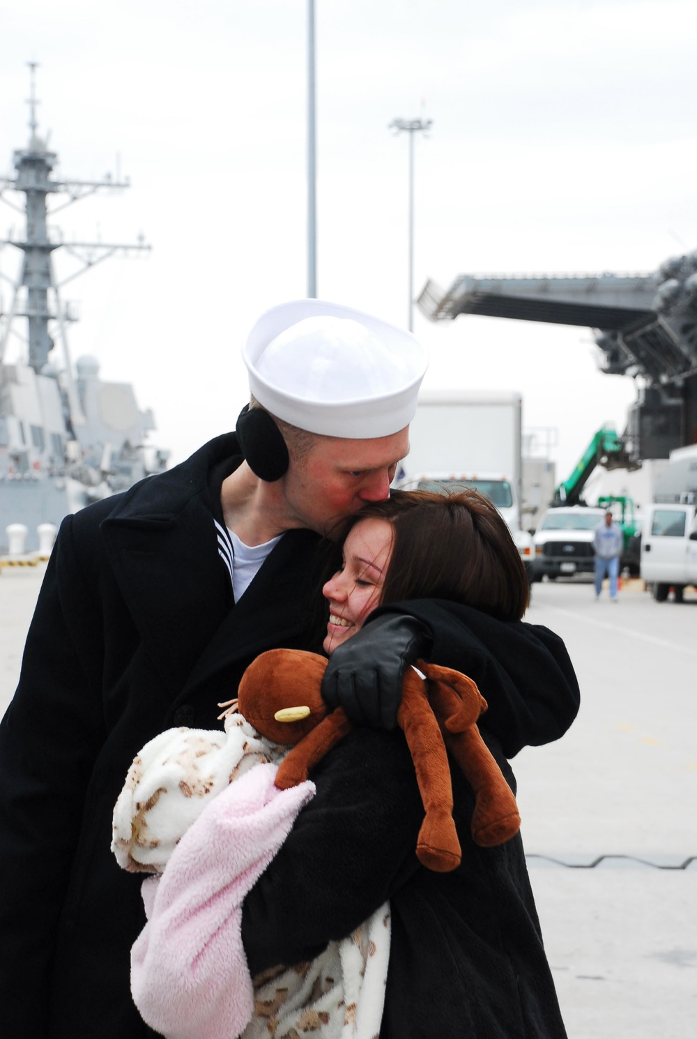 USS Forrest Sherman sailors return home