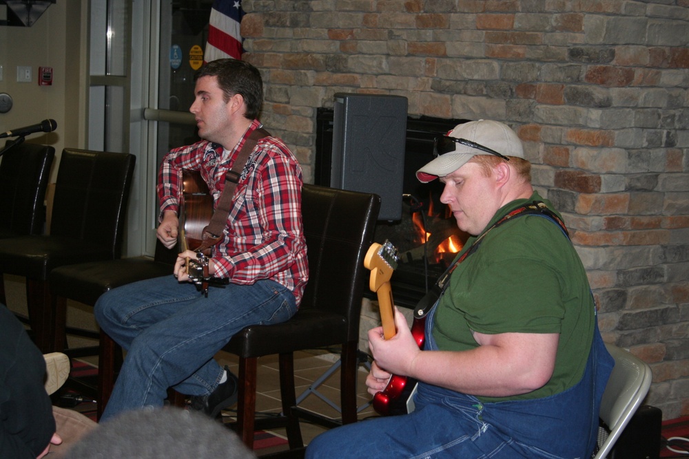 Artistic expression captures attention of Fort Campbell Warrior Transition Battalion Soldiers