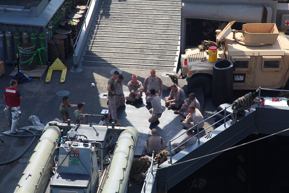 Vertical replenishment