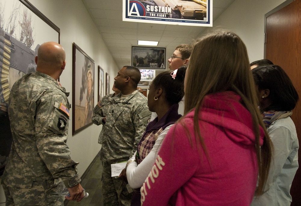 Third Army/ARCENT welcomes Lakewood High School students