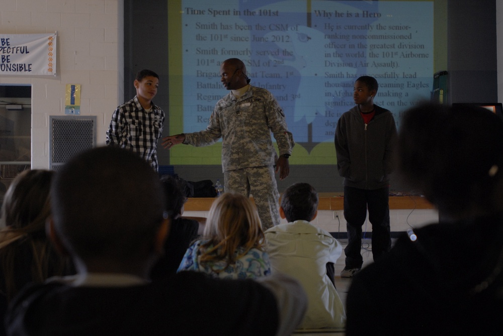 Soldiers present black history of 101st to local school