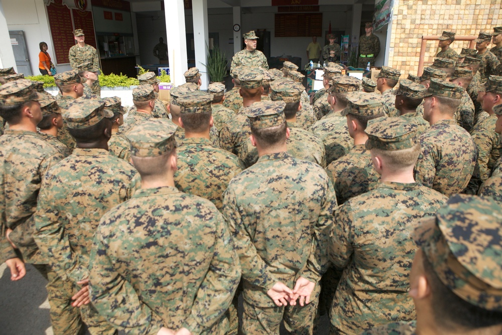 General encourages Marines during Cobra Gold 2013