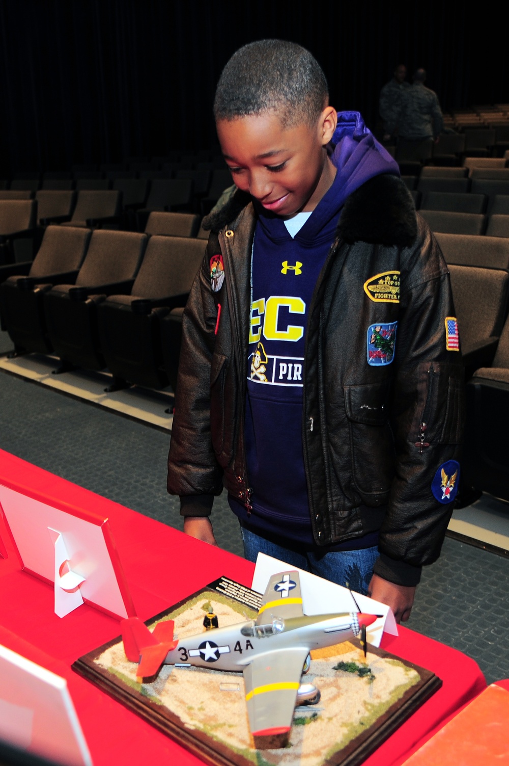 4th FW commander presents first of Leadership Lecture Series: Perseverance through Adversity