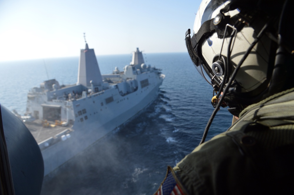 HM-15 USS Greenbay landing and take offs