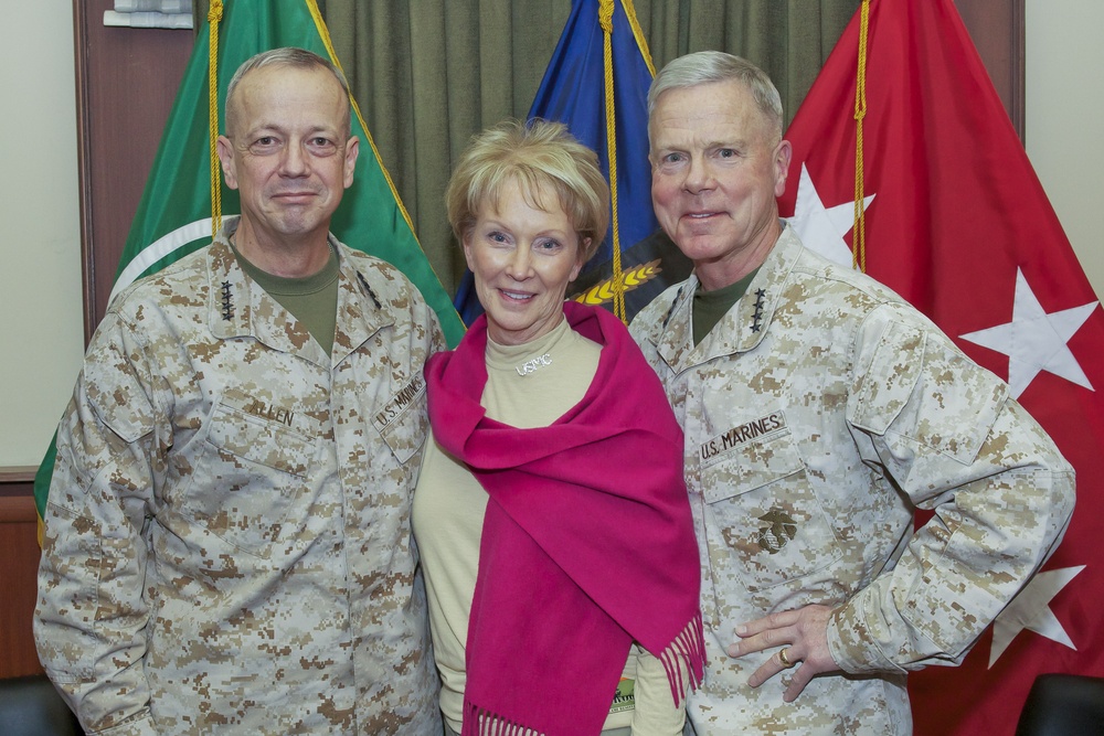 Marine commandant visits ISAF headquarters