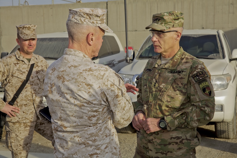 Marine commandant visits ISAF headquarters