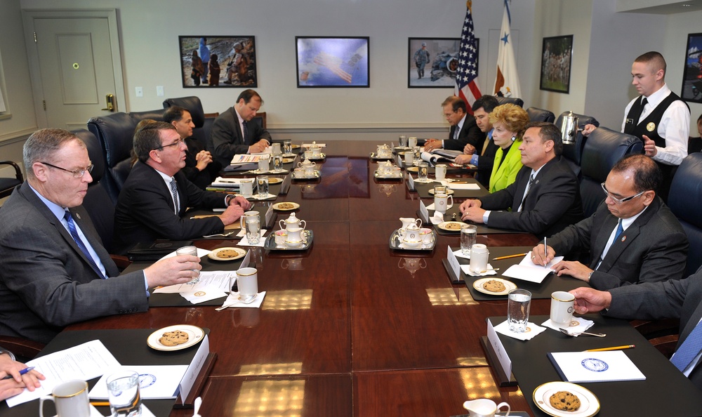 Deputy secretary of defense meets with Guam officials
