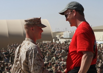 Celebrities overrun Camp Leatherneck during USO tour