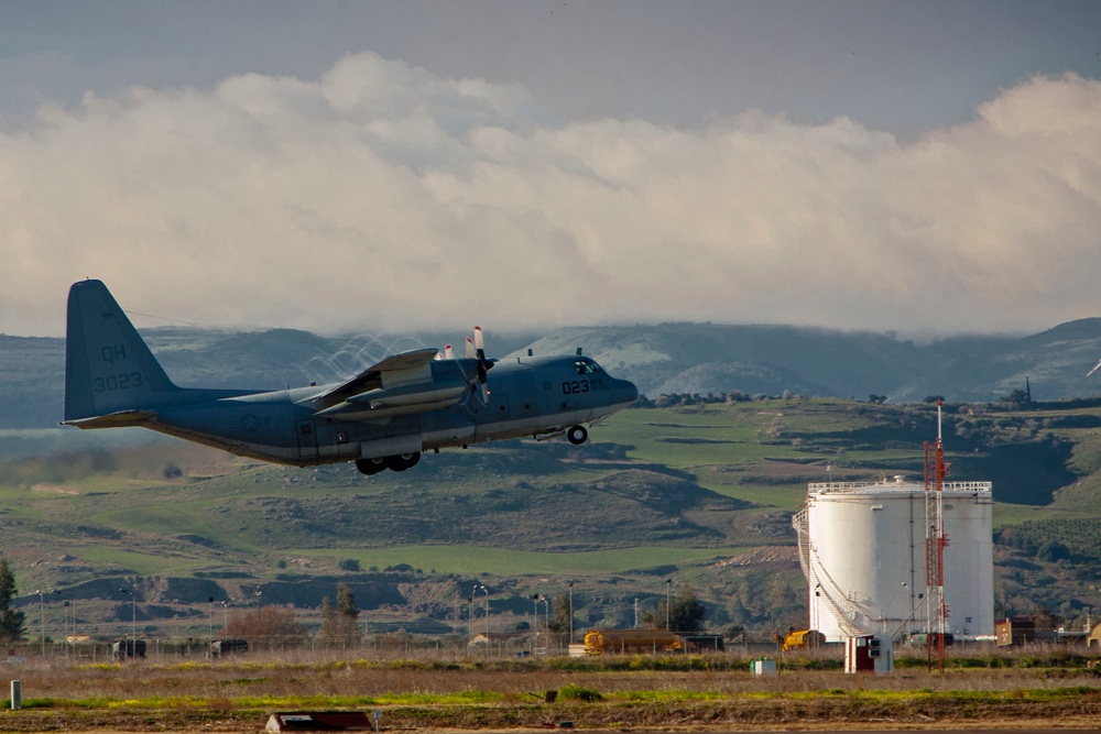 Marines and sailors with SP-MAGTF Africa 13 deploy to Burundi.