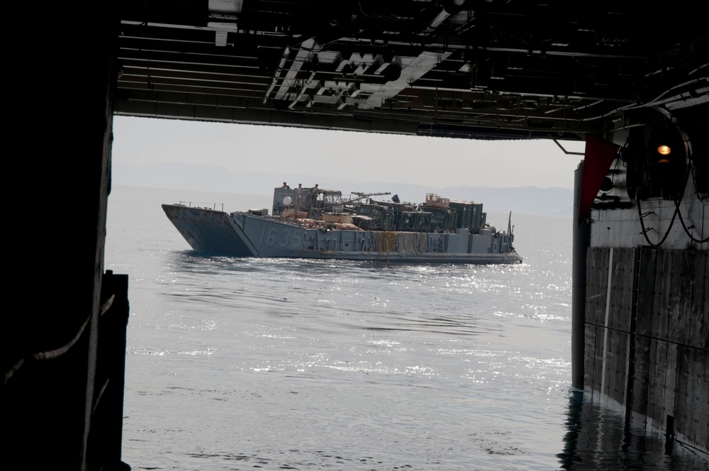 USS Peleliu operations