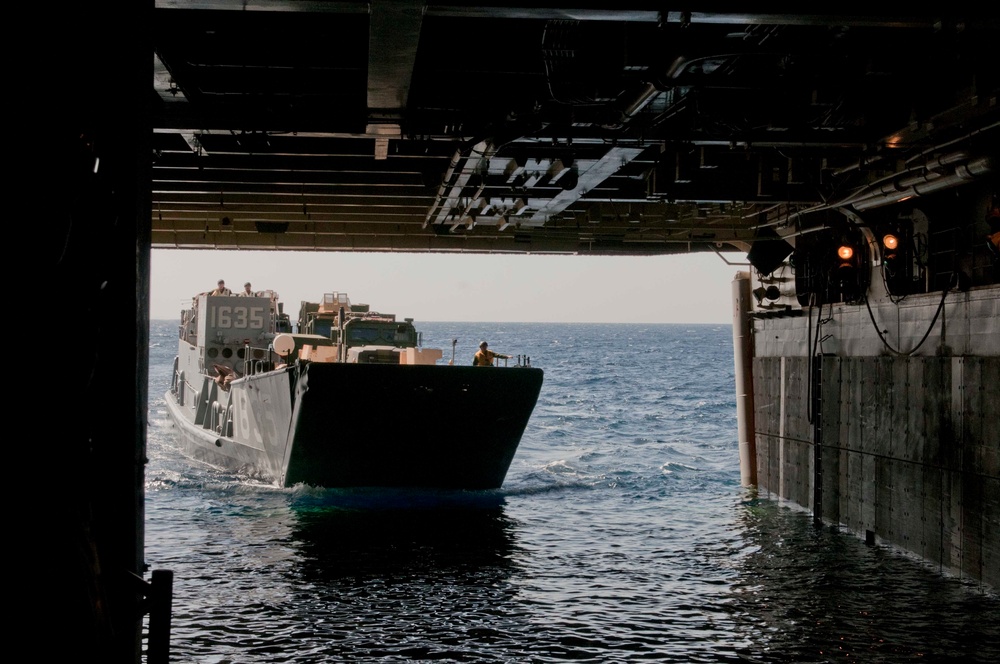 USS Peleliu operations