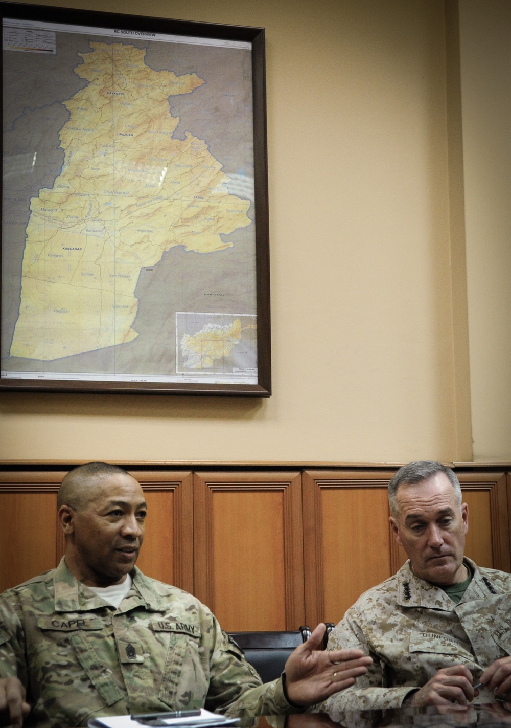 Gen. Joseph F. Dunford, Command Sgt. Maj. Thomas R. Capel host Wounded Warriors