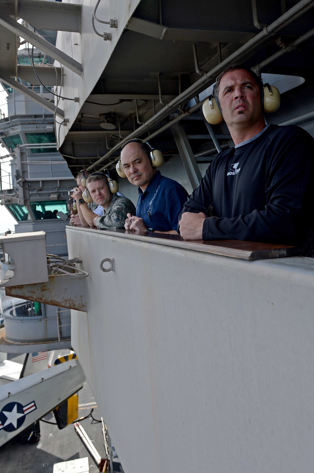 USO tour watch flight operations