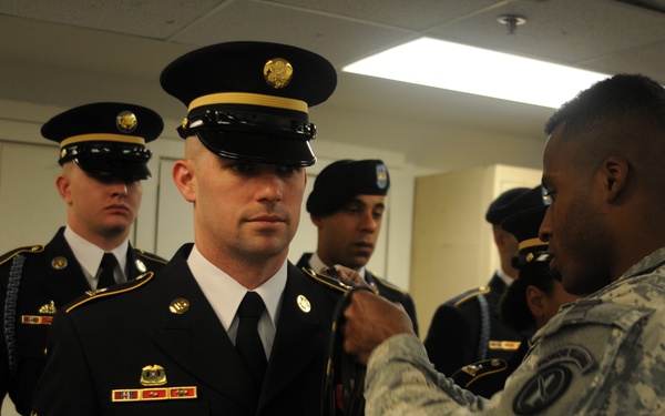 Old Guard Soldier mentors younger brother through training program