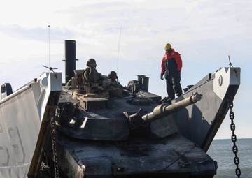 Second Tanks crashes Onslow Beach