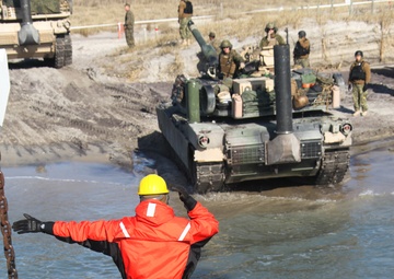 Second Tanks crashes Onslow Beach