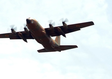 Air advisors build key partnerships during Central Accord 2013