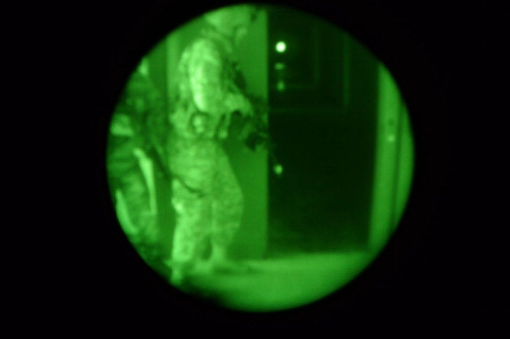 Missouri infantrymen brave freezing weather to sustain mission readiness