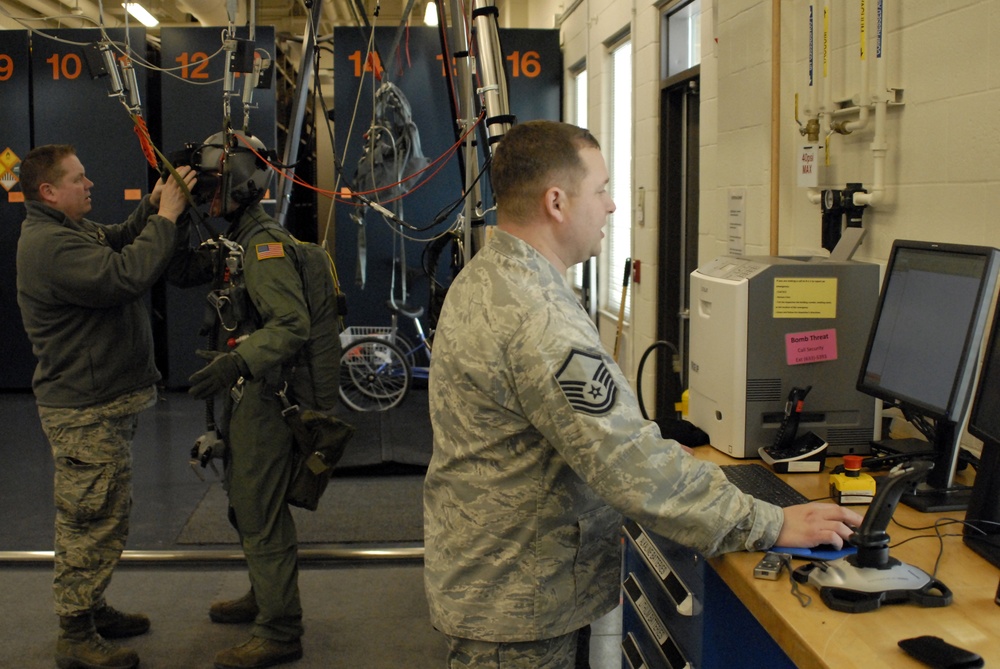 182nd Airlift Wing receives new virtual reality simulator