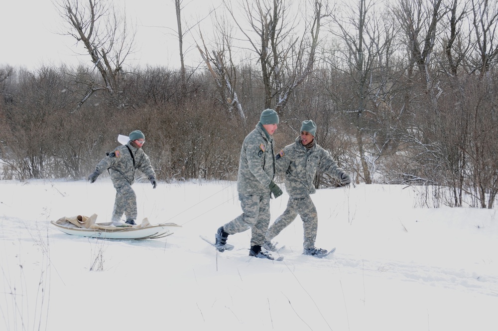 Muleskinners pull a sled during competition