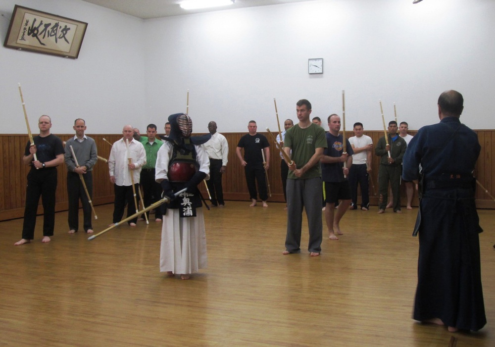 Marine officers learn about Japanese culture, politics, defense