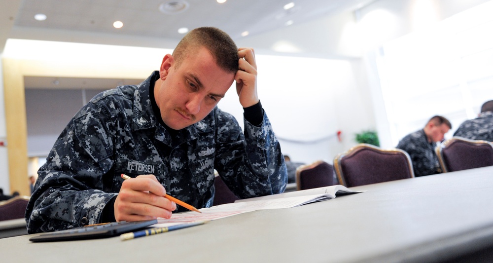DVIDS Images Sailors take advancement exam [Image 4 of 4]