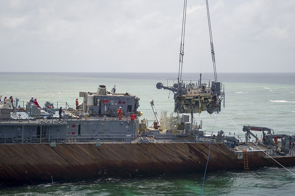 USS Guardian salvage operations