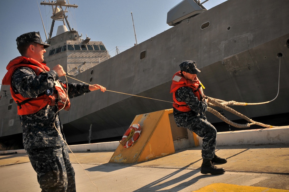 USS Independence (LCS 2)