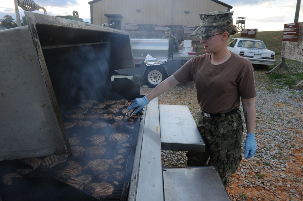 Culinary specialist keep Seabees fed