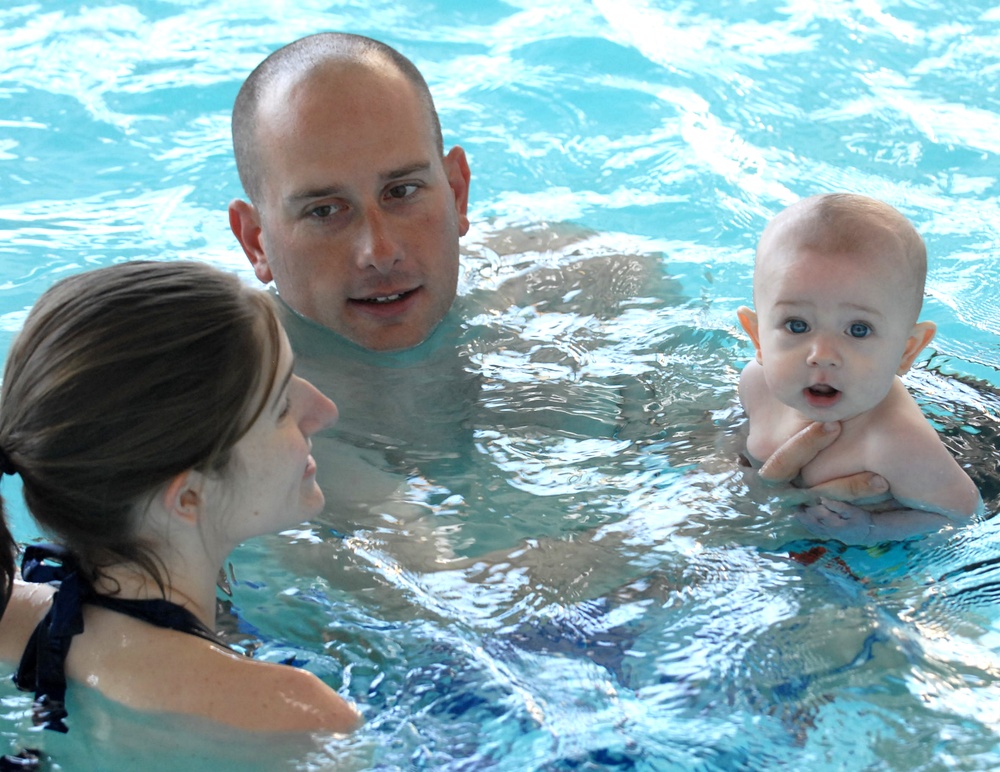 Parents and babies make a splash